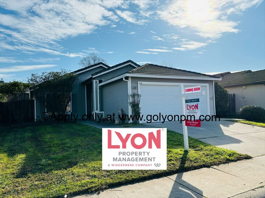 Foto principal - Stunning Home in convenient Elk Grove loca...
