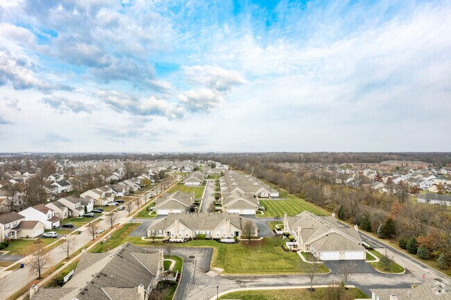 Foto aérea - 7983 Padstow Dr