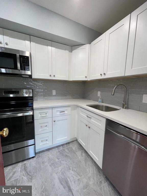 Primary Photo - 4415 36th St S