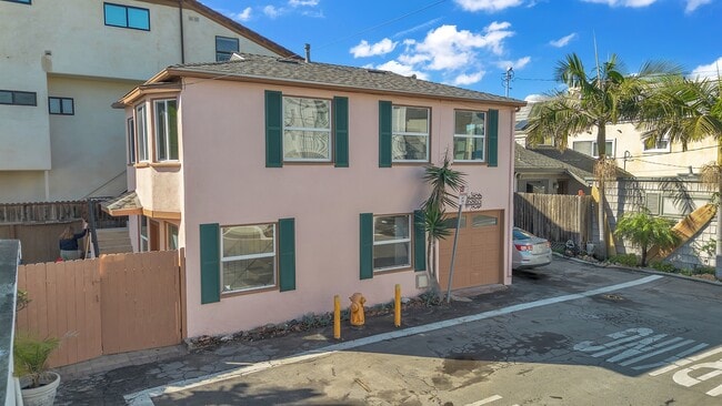 Foto del edificio - 16865 Bayview Dr