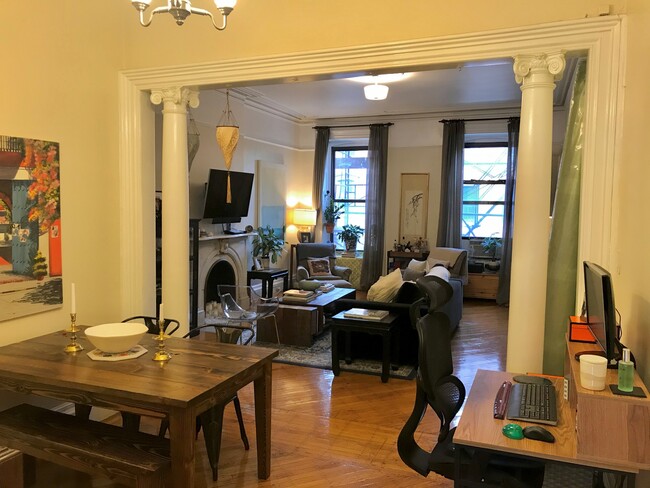 Foto del edificio - Spacious 2+ Bedroom in Brooklyn Heights