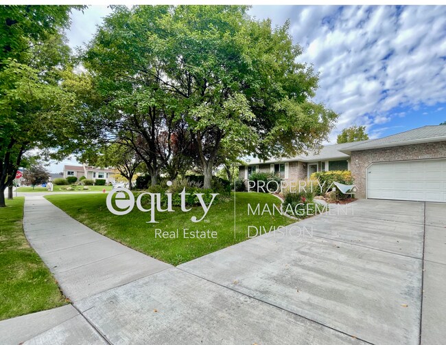 Building Photo - 11742 Tattered Angel Cove