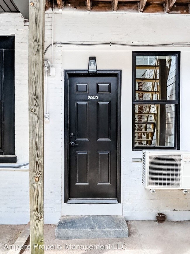 Building Photo - 2121 E Dauphin St