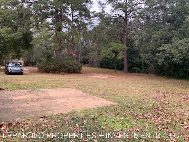 Building Photo - 3 br, 1.5 bath House - 1413 Highland Drive