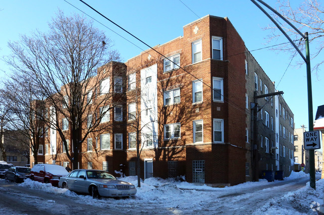 Building Photo - 5628 & 5635 N. Spaulding Avenue