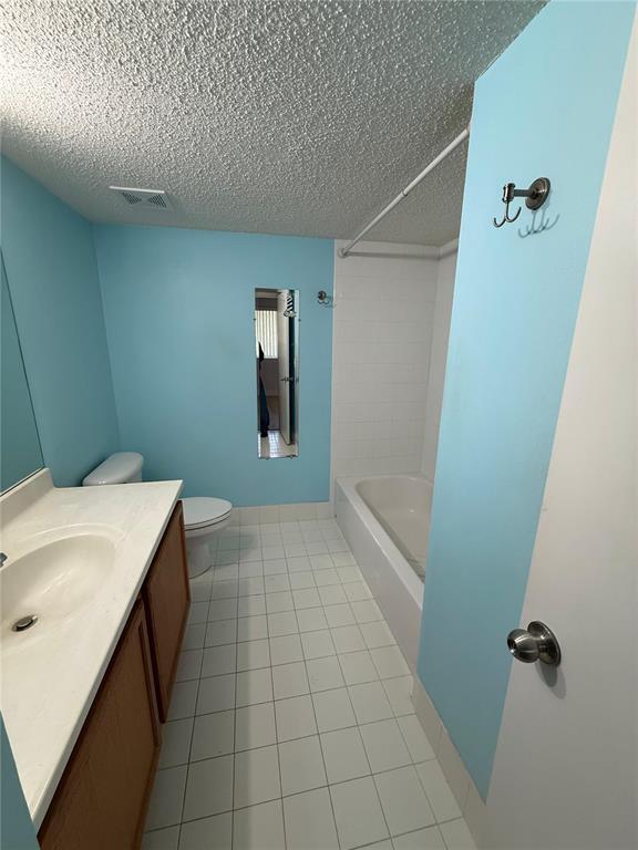 Foto del edificio - 9907 Westwood Dr