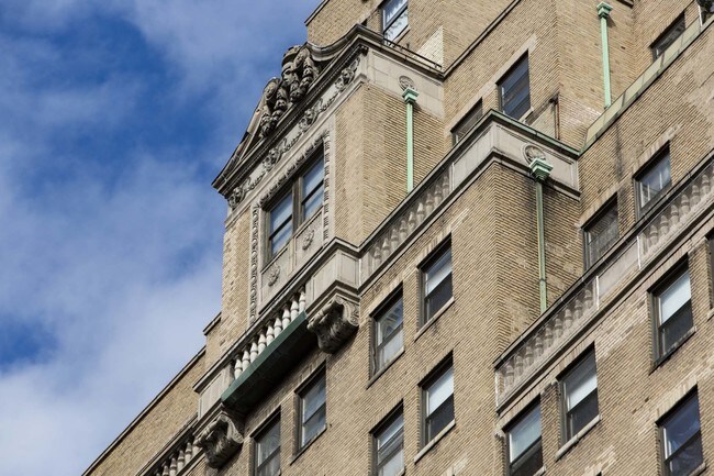 Building Photo - 253 West 72nd Street