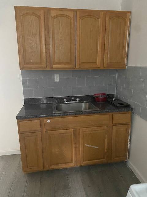 Building Photo - 818 E 168th St