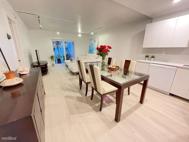Building Photo - 3 br, 2 bath House - 240 Galen Dr Apt 206