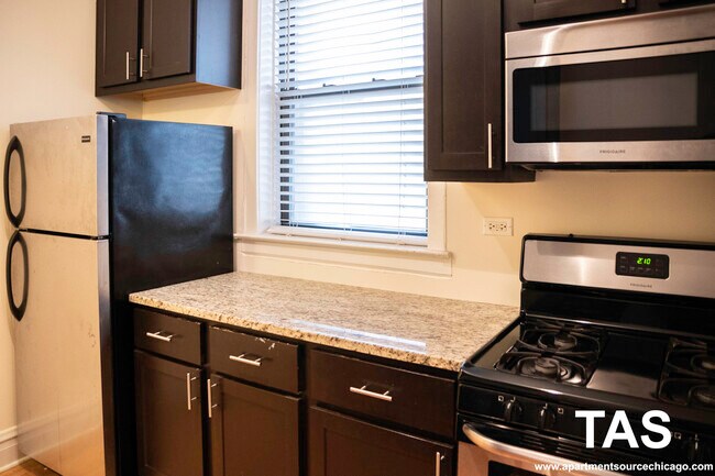 Foto del edificio - 2175 W Giddings St