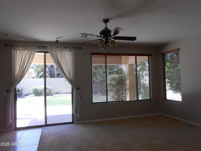 Building Photo - 3077 E Blue Ridge Pl