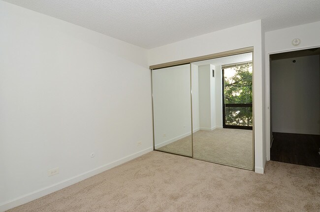 Foto del edificio - 1000 N La Salle Dr