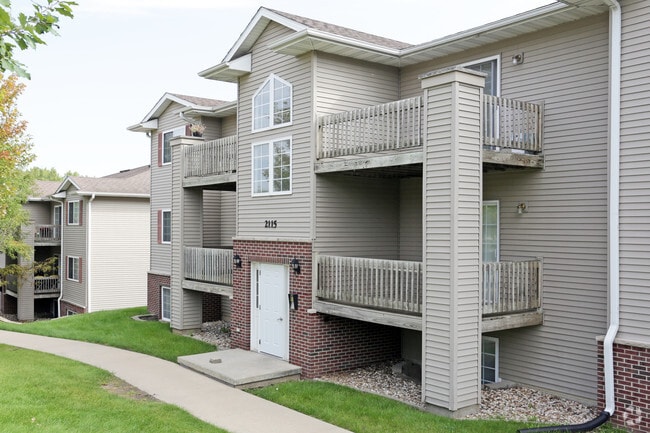 Building Photo - Cypress Pointe - Limited Availablity