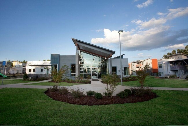 Building Photo - Saige Meadows