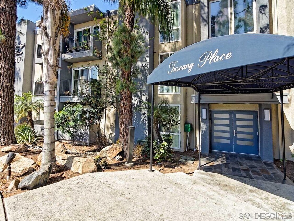 4860 Rolando Ct Unit 48, San Diego, CA 92115 Condo for Rent in San