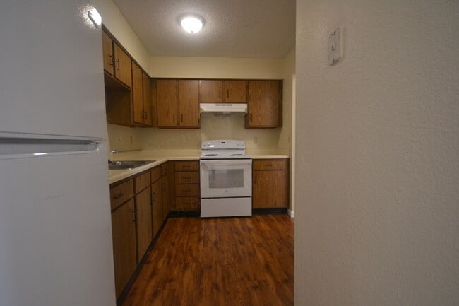 Building Photo - Buffalo Apartments (Bison Terrace)