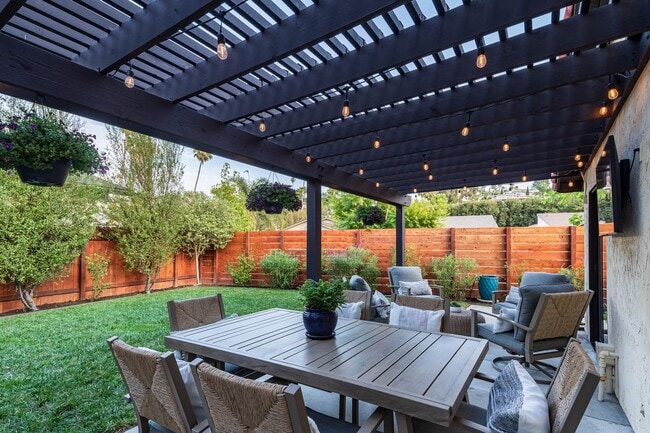 Foto del edificio - 6732 Antilope St