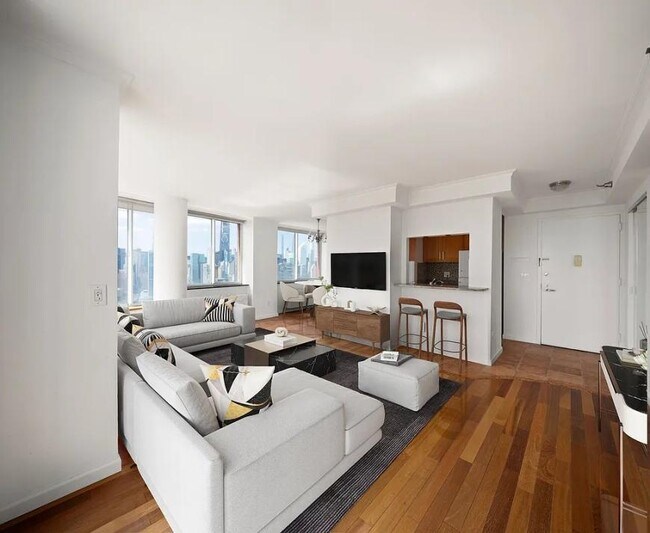 Foto del edificio - 3 bedroom in Long Island City NY 11109