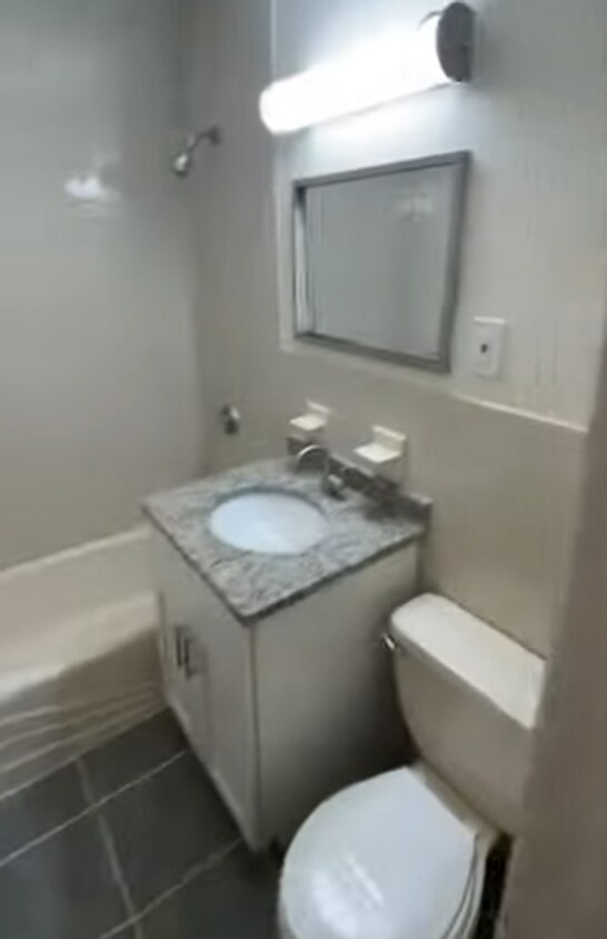 Foto del edificio - 2bed with living room apartment in Newton Auburndale now available