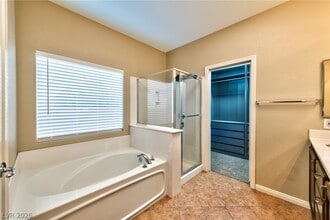Building Photo - 2116 Mistle Thrush Dr