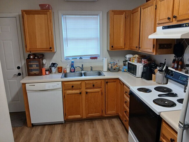 Building Photo - OLDFAIR2093