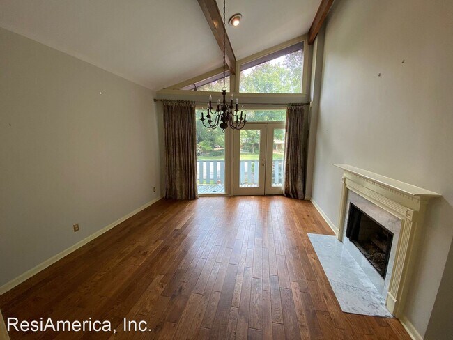 Building Photo - 4 br, 3 bath House - 6693 Monmouth Drive
