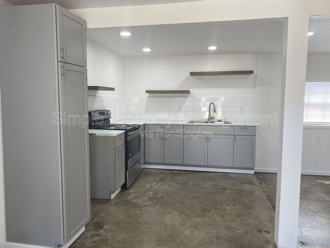 Foto del edificio - 3018 NW 19th St