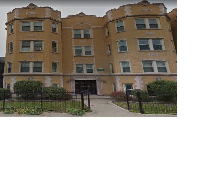 Foto del edificio - 1018-20 N Austin Blvd