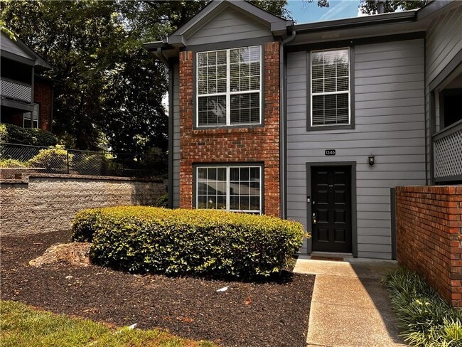 Building Photo - 1346 Weatherstone Way NE