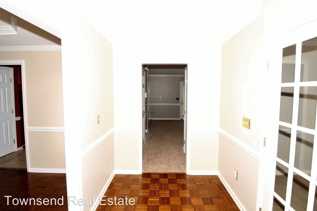 Foto del edificio - 6432 Burnside Pl