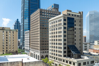 Building Photo - The Residences at Barnett