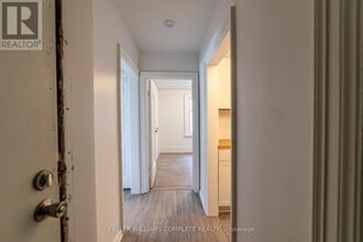 Building Photo - 68 Arkledun Ave