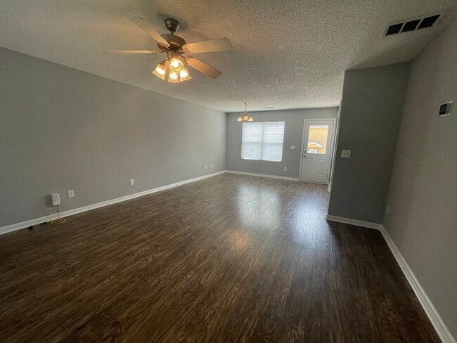 Building Photo - 112 Katydid Dr