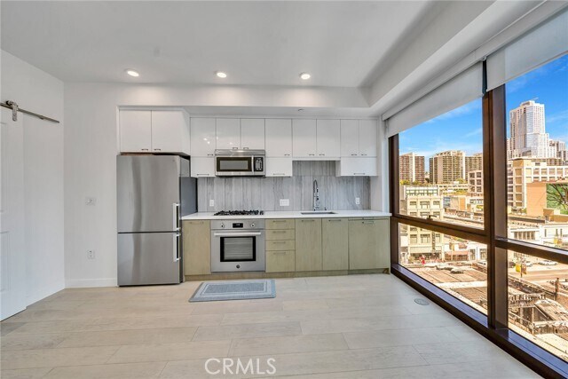 Foto principal - 400 S Broadway