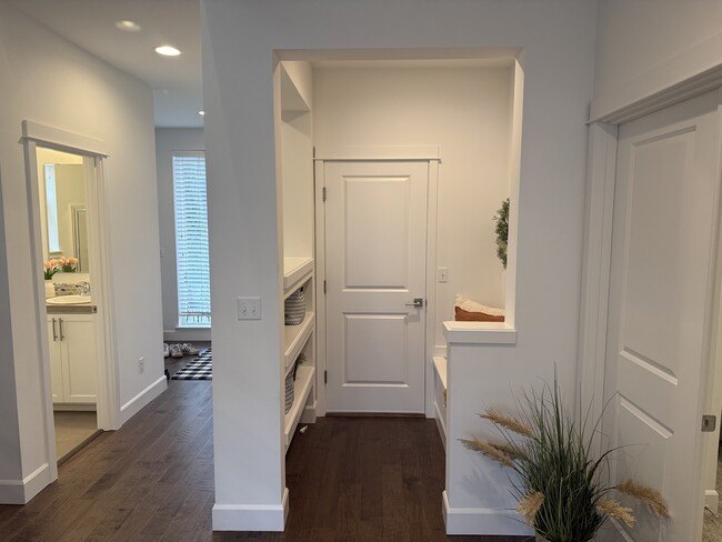 Building Photo - 2214 115th Dr SE