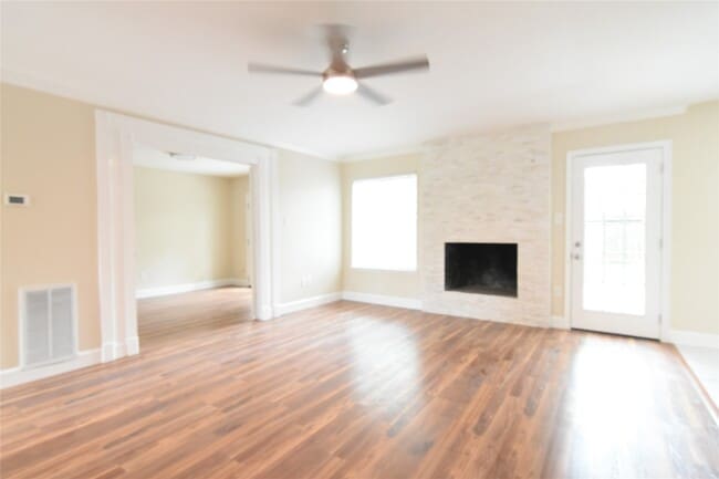 Building Photo - 13710 Ella Lee Ln