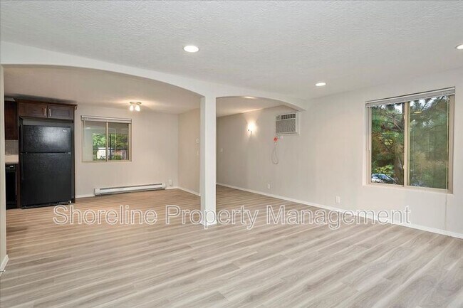 Foto del edificio - 2111 Brittany Ln