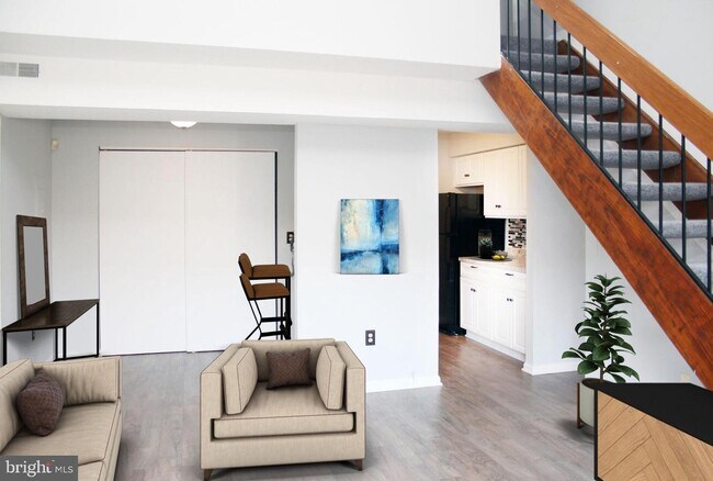 Building Photo - 1603 Carriage House Terrace