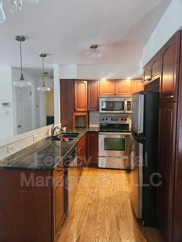 Building Photo - 116 Cheyney Dr