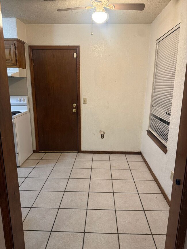 Foto del edificio - 1166 N Eagle Ln