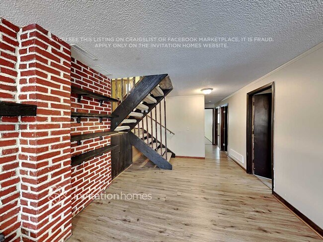 Foto del edificio - 2708 83rd Ln N