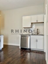 Building Photo - 576 N 400 W