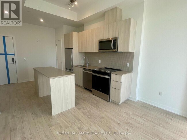 Photo du bâtiment - 770-770 Whitlock Ave