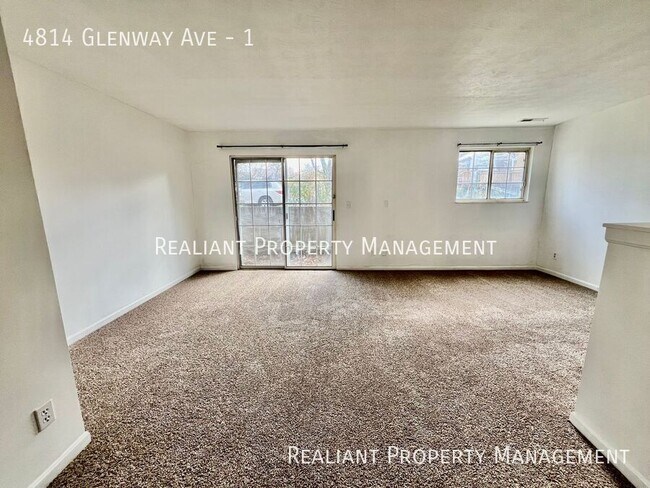 Foto del edificio - 4814 Glenway Ave