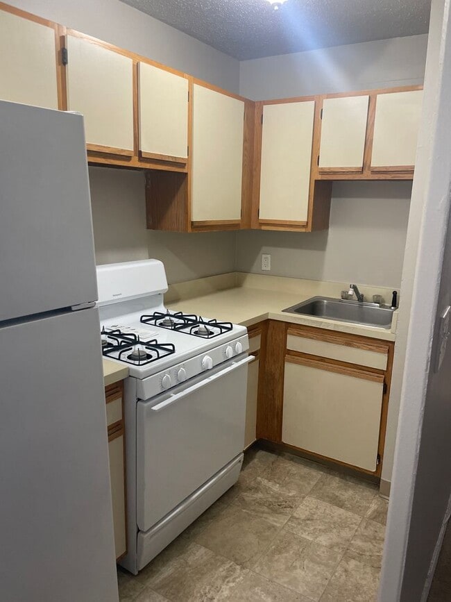 Interior Photo - 600A LLC