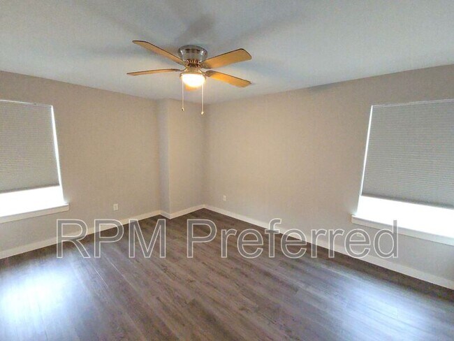 Building Photo - 4626 Shreveport Blvd