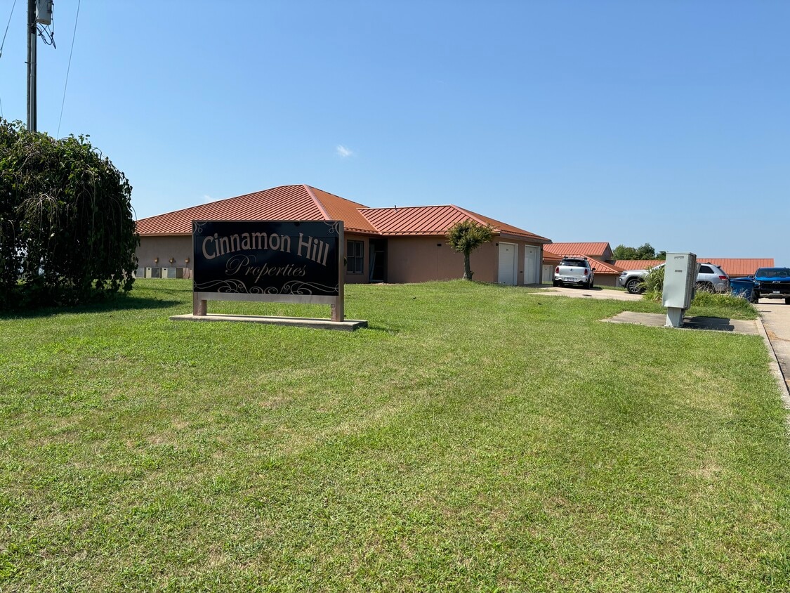 Primary Photo - 1804 Cinnamon Dr