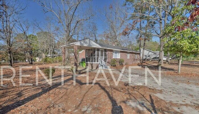 Primary Photo - 1545 Glendale Rd