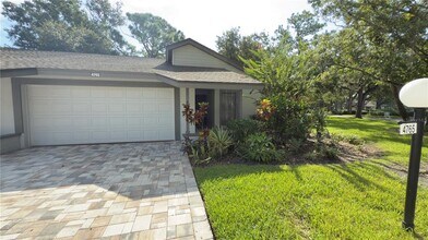 Building Photo - 4765 Oak Forest Dr W
