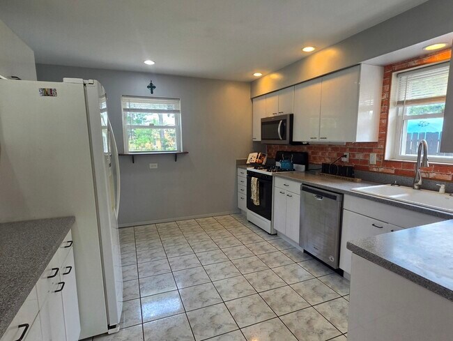 Foto del edificio - 8418 W Crain St